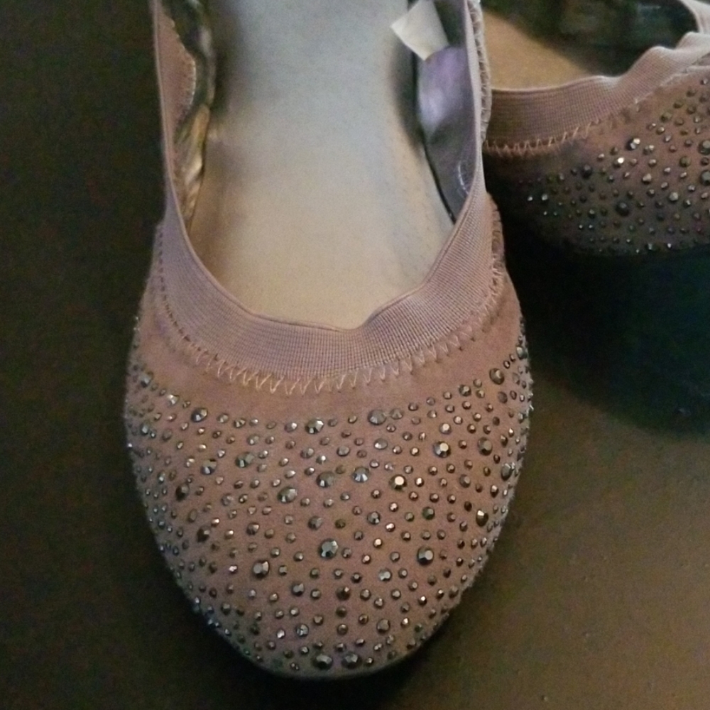 *BARELY WORN* MOSSIMO BALLET FLATS